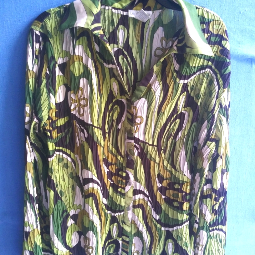 Le Grange Women's Size XL Green Pleated Button Up Top e2